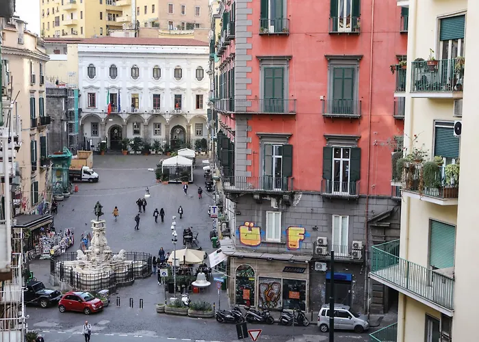 Modern At Piazza Del Gesu' By Wonderful Italy
